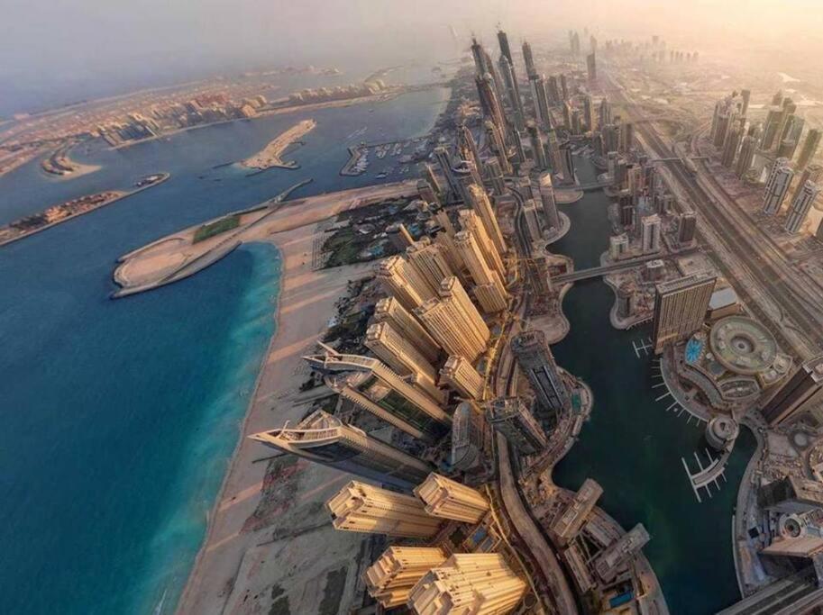 La Buena Vida Holiday Homes - Beach Front Very Spacious, Luxe And Modern 3 Bedroom With Full Kitchen In Jbr , 3 Min To The Jbr Beach Dubai Marina And Tram Station Экстерьер фото