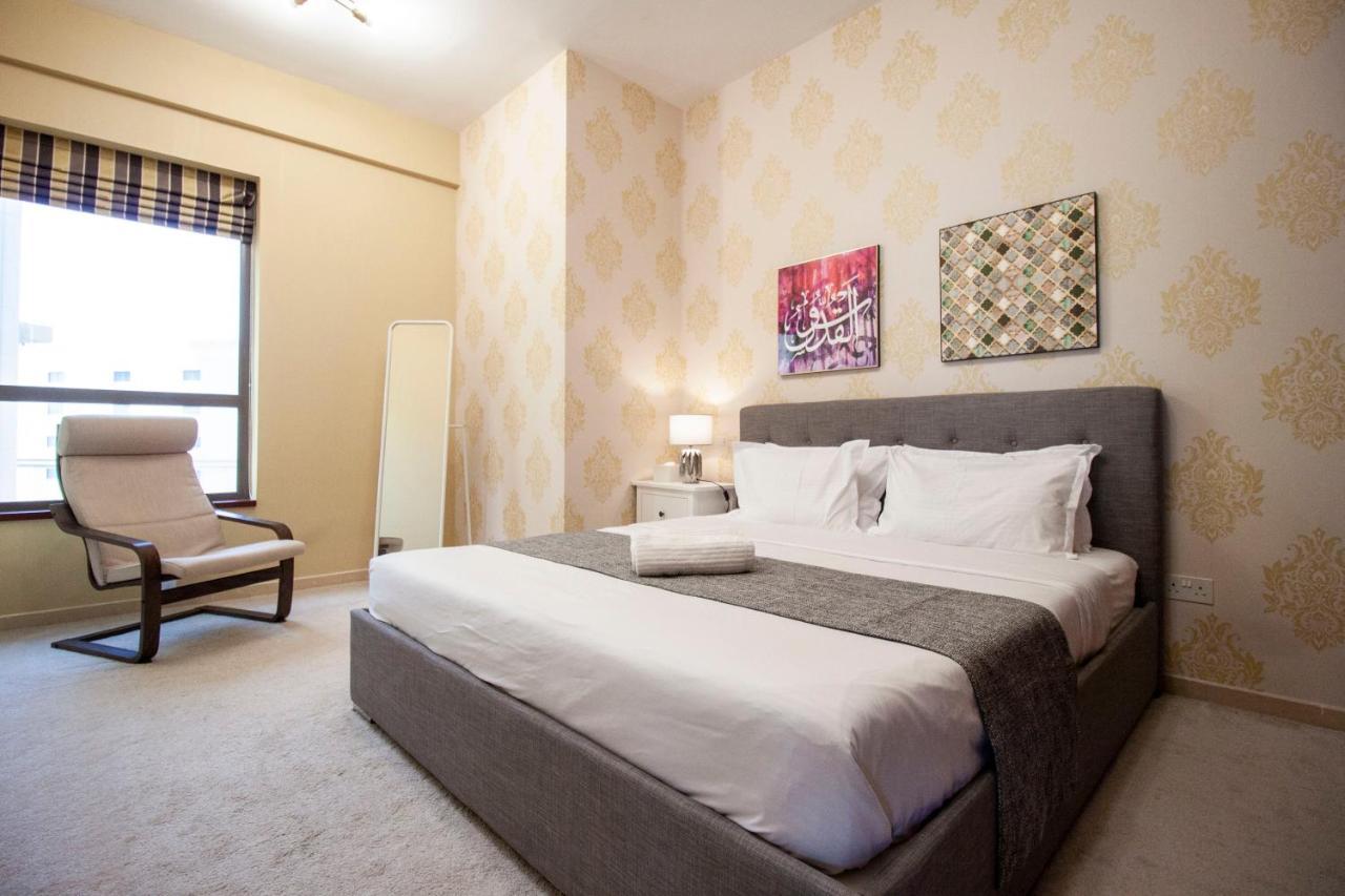 La Buena Vida Holiday Homes - Beach Front Very Spacious, Luxe And Modern 3 Bedroom With Full Kitchen In Jbr , 3 Min To The Jbr Beach Dubai Marina And Tram Station Экстерьер фото