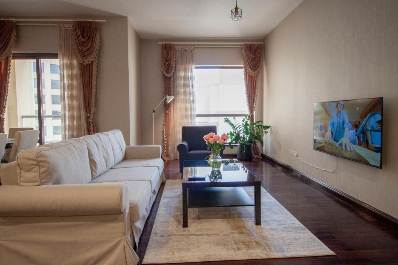La Buena Vida Holiday Homes - Beach Front Very Spacious, Luxe And Modern 3 Bedroom With Full Kitchen In Jbr , 3 Min To The Jbr Beach Dubai Marina And Tram Station Экстерьер фото